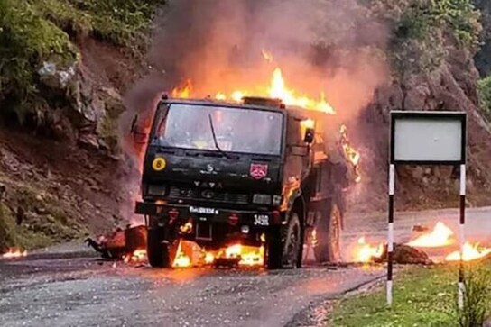 J&K: 5 soldiers killed as terrorists attack army vehicle in Poonch