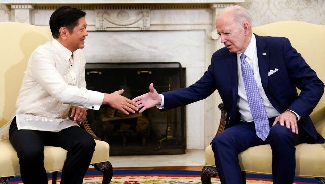 جو بایدن، رئیس‌جمهور آمریکا و فردیناند مارکوس، رئیس‌جمهور فیلیپین درباره امنیت دریای چین جنوبی گفتگو کردند.