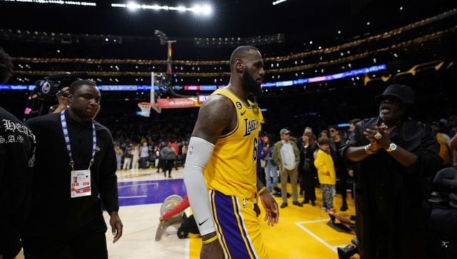 Lakers hoping LeBron James decides to continue career - ESPN