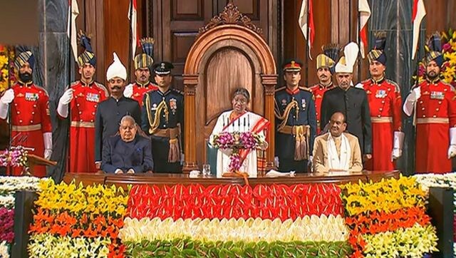 Supreme Court advocate files complaint against Kejriwal, Kharge for making 'inciteful' comments on President Murmu