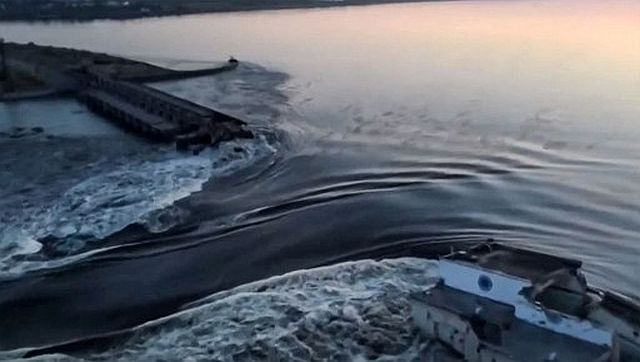 解释了新星Kakhovka大坝的破坏使超过40000人处于危险之中