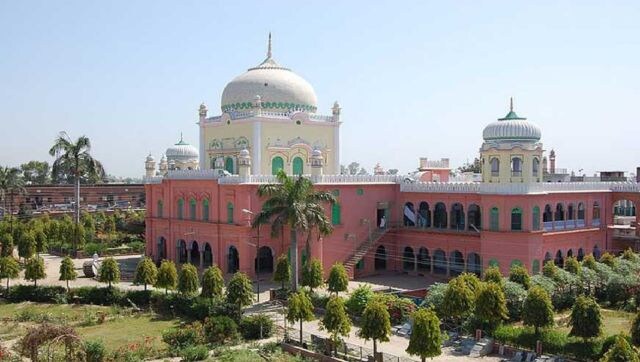 NCPCR asks Saharanpur DM to take immediate action against Darul Uloom Deoband for banning students from learning English NCPCR asks Saharanpur DM to take immediate action against Darul Uloom Deoband for banning students from learning English