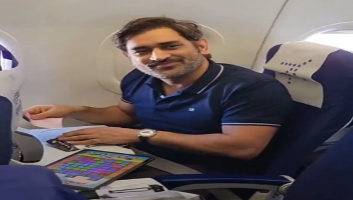 Candy Crush Saga Sees Over 3 Million New Downloads in Just 3 Hours After MS  Dhoni Spotted Playing Online Game on Flight? Here's Fact Check on Viral  Fake Tweet