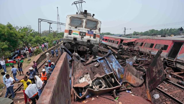 odisha-train-accident-heartbreaking-moments-from-one-of-the-deadliest