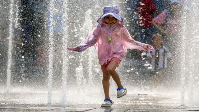 ‘Are there three suns blazing over’? The record-breaking heatwave in China is deadly ‘Are there three suns blazing over’? The record-breaking heatwave in China is deadly