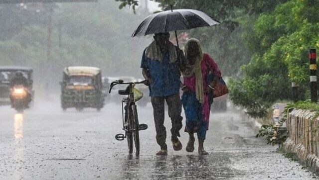 Weather Update: Heavy rainfall predicted in Kerala, Karnataka; Drizzles ...