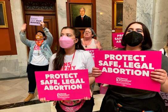 Legal abortion backed by majority in US, UK and India, only 8% support it in Nigeria: Pew Center Legal abortion backed by majority in US, UK and India, only 8% support it in Nigeria: Pew Center