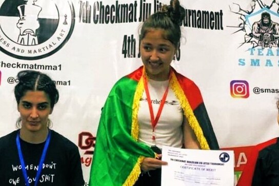 Pakistani police detain female Afghan athlete Arzoo Ahmadi, says journalist