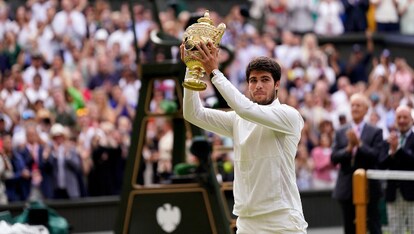 Carlos Alcaraz bate Djokovic em batalha na grama de Wimbledon e chega ao 2º  Grand Slam