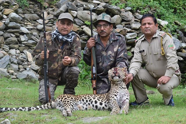 (File)  Hunters Lakhapat Rawat & Joy Hukil after eliminating a man-eater leopard in 2020. Image courtesy Raju Gusain