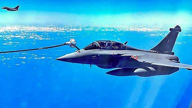 Rafale refuelling during a deep sea mission. Image courtesy IAF 