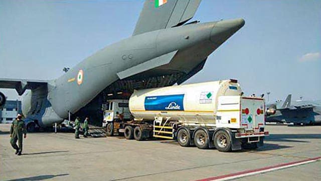 IAF aircraft transport oxygen trucks for COVID-19 relief operations. Image courtesy IAF 