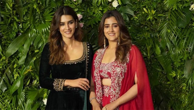 kriti sanon sister holi images