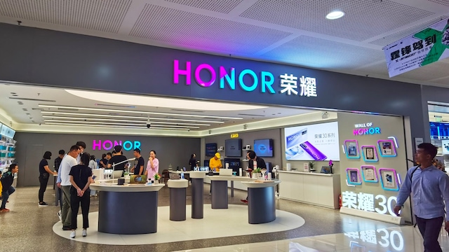 Huawei spinoff Honor will not develop advanced chips of its own, Qualcomm, MediaTek enough, says CEO
