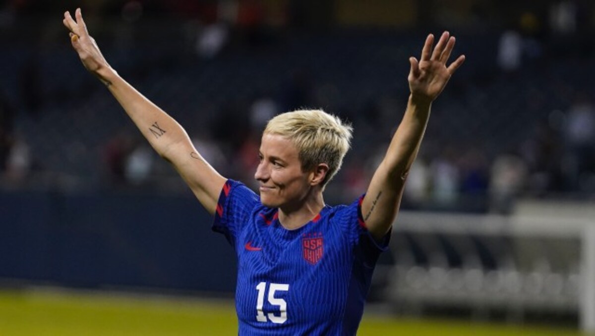 Rapinoe bids farewell as record NWSL crowd, sports greats pay tribute