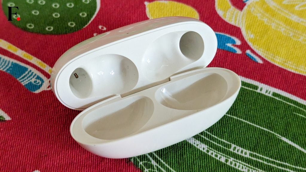 Realme Buds Air 5 Pro review: Affordable ANC earbuds with hi-res audio -  BusinessToday