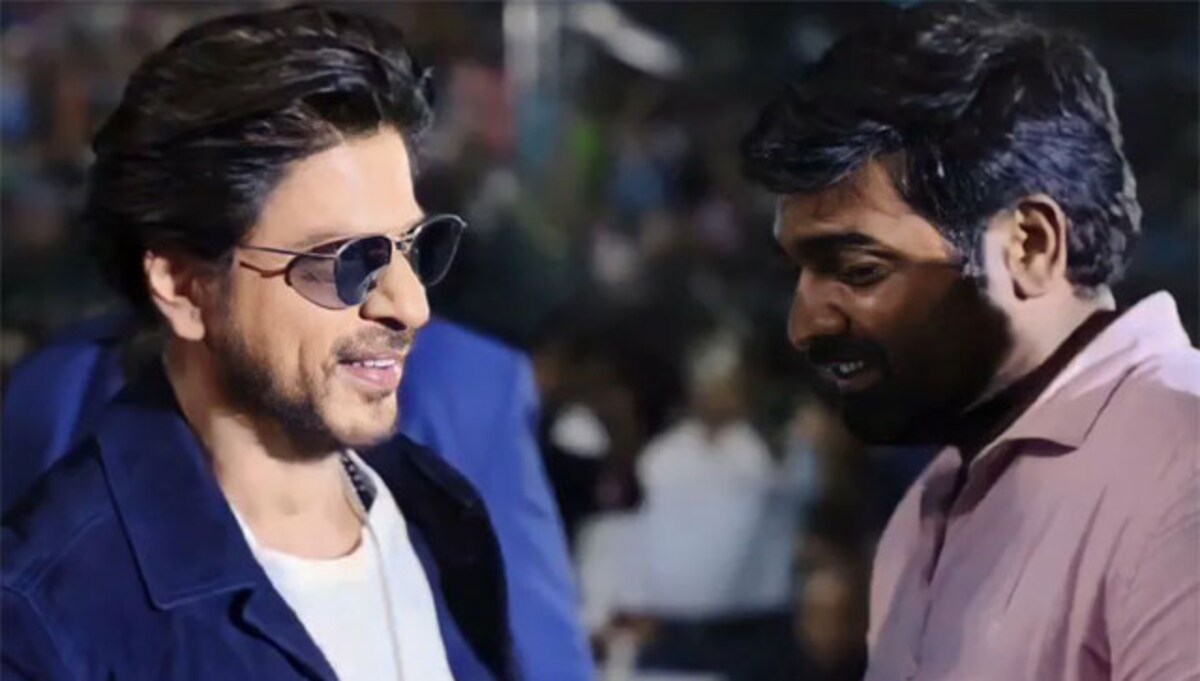 Old Video Of Shah Rukh Khan Praising 'Jawan' Actor Vijay