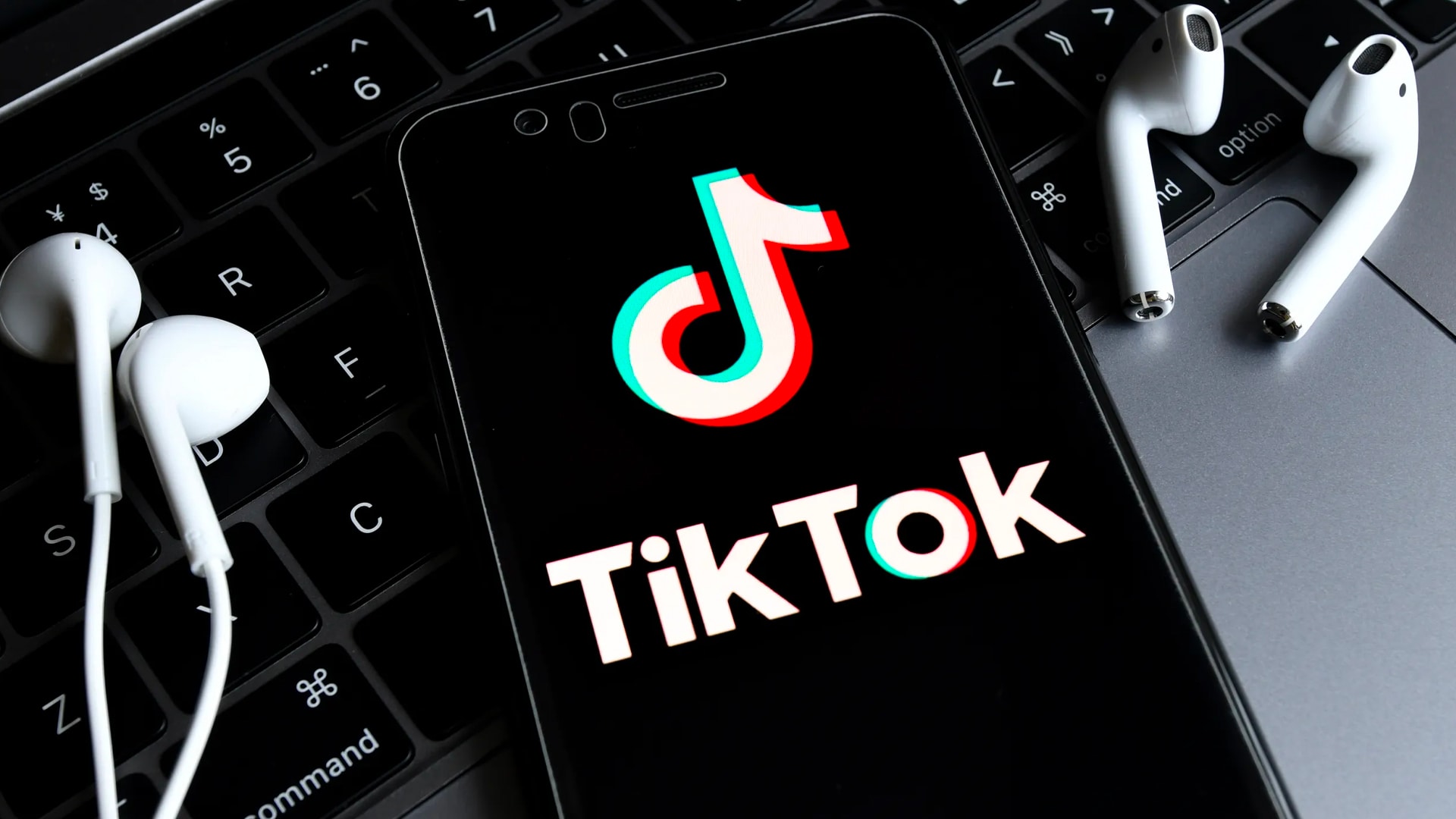 How a TikTok feature is being used to spread fake news about Israel, Palestine for just $7