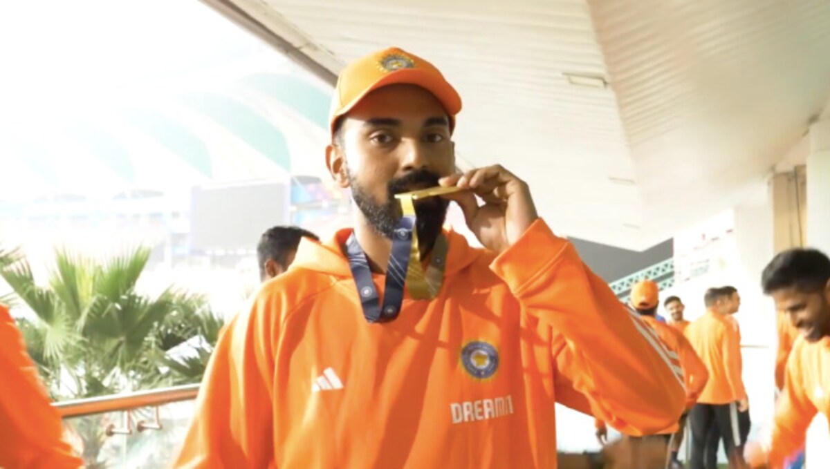 Watch: Ravindra Jadeja wins fielder of the match medal, award
