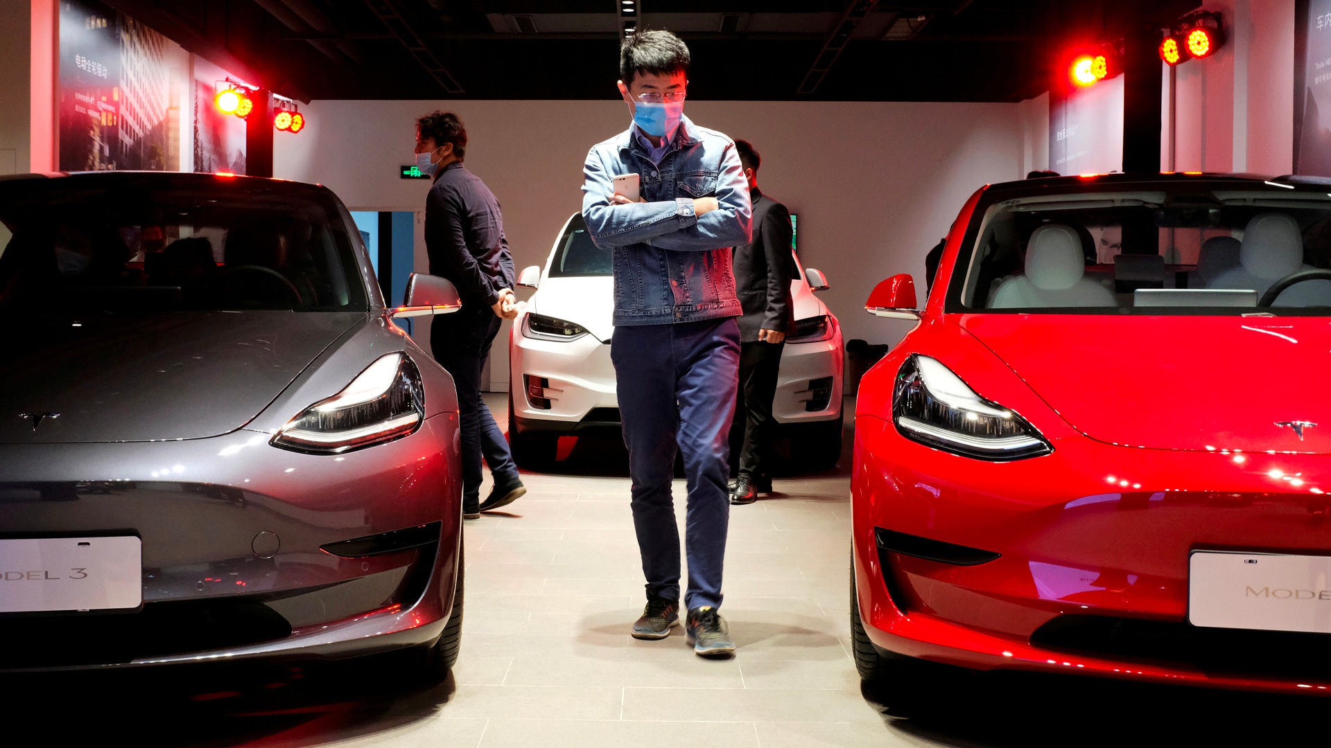 Tesla in Troubled Waters: Elon Musk's EV company is struggling to sell its  cars in China