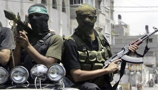 In Israele il ministro degli Esteri italiano paragona Hamas all’Isis, i nazisti