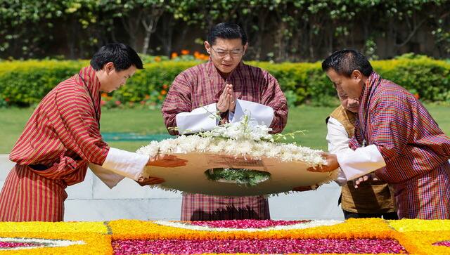 bhutan king in india 