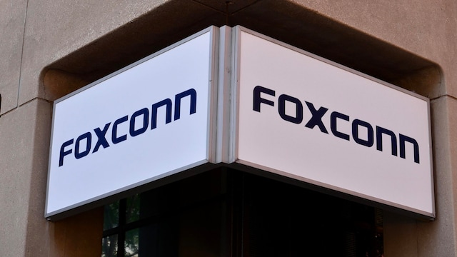 Apple provider Foxconn takes stakeholders, traders unexpectedly, posts 11% revenue in Q3