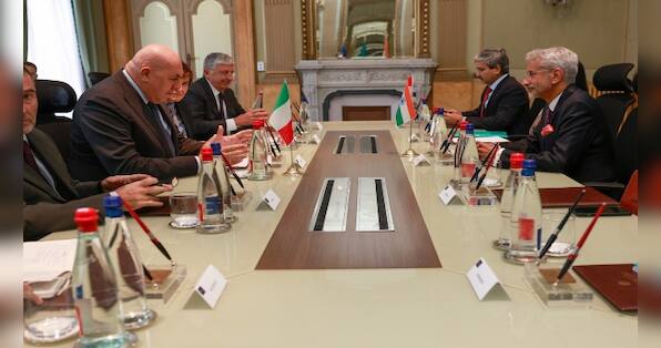 Jaishankar meets Italian Defence Minister Guido Crosetto, interacts with Senate members during Italy visit