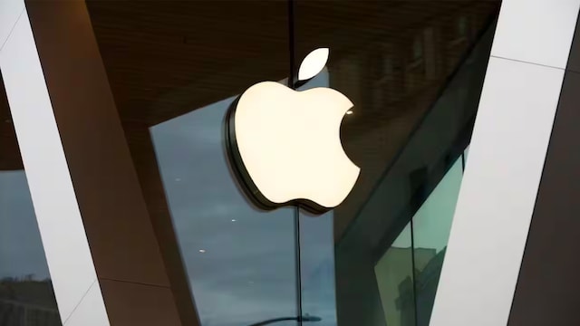 No Credit: Apple exploring options to end its finance, credit card venture with Goldman Sachs