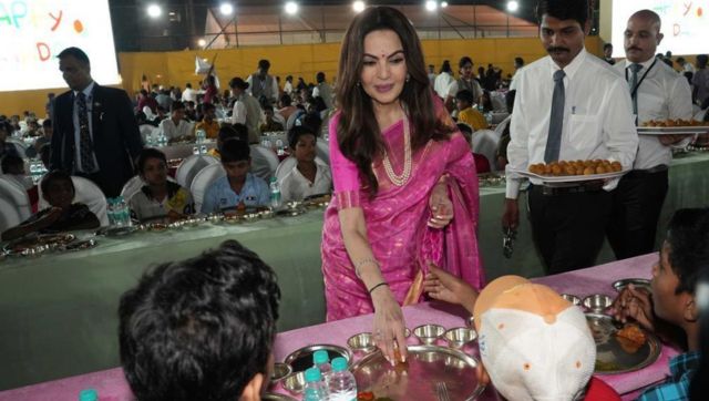 Nita Ambani celebrates 60th birthday by serving over 3,000 underprivileged kids at 'Anna Seva' Nita Ambani celebrates 60th birthday by serving over 3,000 underprivileged kids at 'Anna Seva'