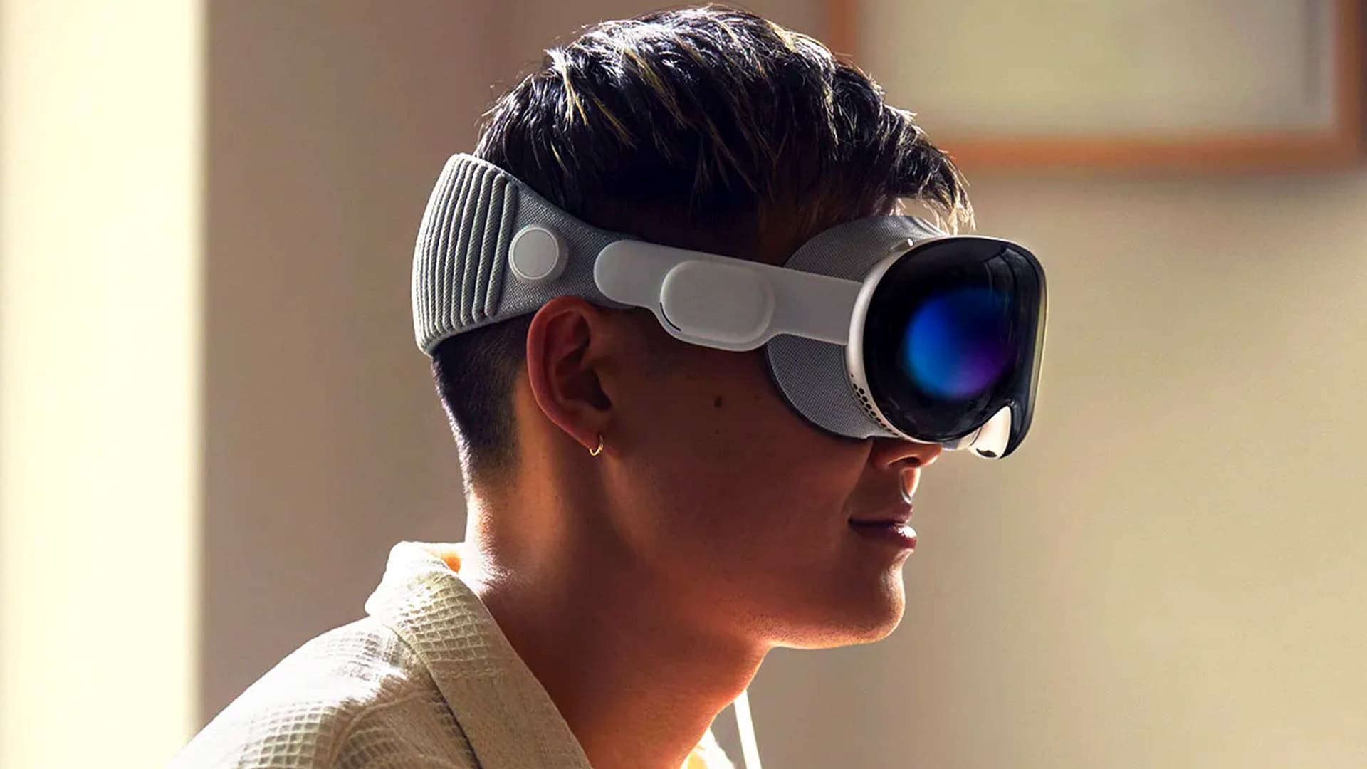 Huawei to take on Apple: Set to launch VR Headset next year