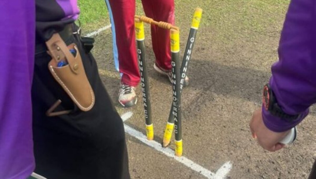 The stumps were turned back, the bails intact – a bizarre incident that sparks controversy over the laws of cricket