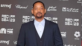 What's Serena, Venus doing with Will Smith? - Rediff.com