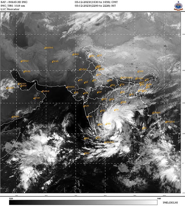 Cyclone Michaung parallel to Chennai coast viewed from satellite imagery