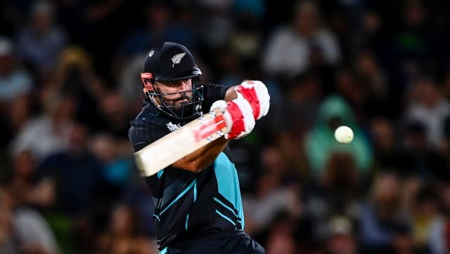 Mitchell, Phillips guide New Zealand to seven-wicket win