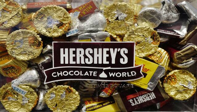 valentine day chocolate