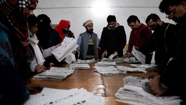 Pakistan Election: Imran Khan-backed independents lead in final count Pakistan Election: Imran Khan-backed independents lead in final count
