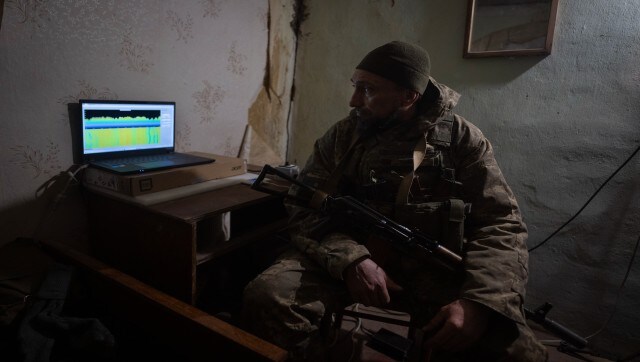 Detecting Russian 'carrots' and 'tea bags': Ukraine decodes enemy chatter to save lives