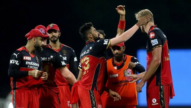 SRH vs RCB Live Score, IPL 2021, Match 6: Jamieson removes Warner as Hyderabad lose second wicket