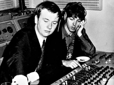 The Beatles' chief recording engineer Geoff Emerick, who worked on Abbey Road, Revolver, passes away at 72 The Beatles' chief recording engineer Geoff Emerick, who worked on Abbey Road, Revolver, passes away at 72