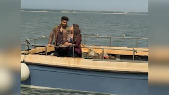 Namaste England song 'Tu Meri Main Tera' shows Arjun Kapoor's struggle as he follows Parineeti Chopra to London