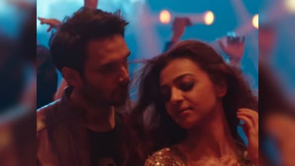 Baazaar song La La La, featuring Radhika Apte and Rohan Mehra, combines party beats with a romantic soundscape