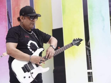Ayub Bachchu, popular Bangladeshi singer-songwriter and guitarist, dies at 56 after heart failure Ayub Bachchu, popular Bangladeshi singer-songwriter and guitarist, dies at 56 after heart failure
