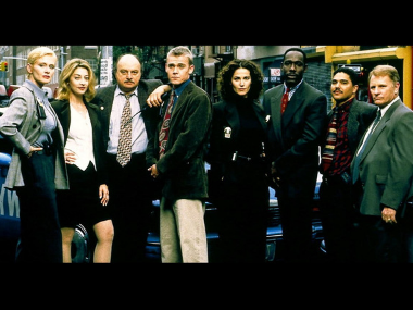 NYPD Blue to be revived by ABC; follow-up to Emmy-winning TV series to focus on Andy Sipowicz’s son NYPD Blue to be revived by ABC; follow-up to Emmy-winning TV series to focus on Andy Sipowicz’s son