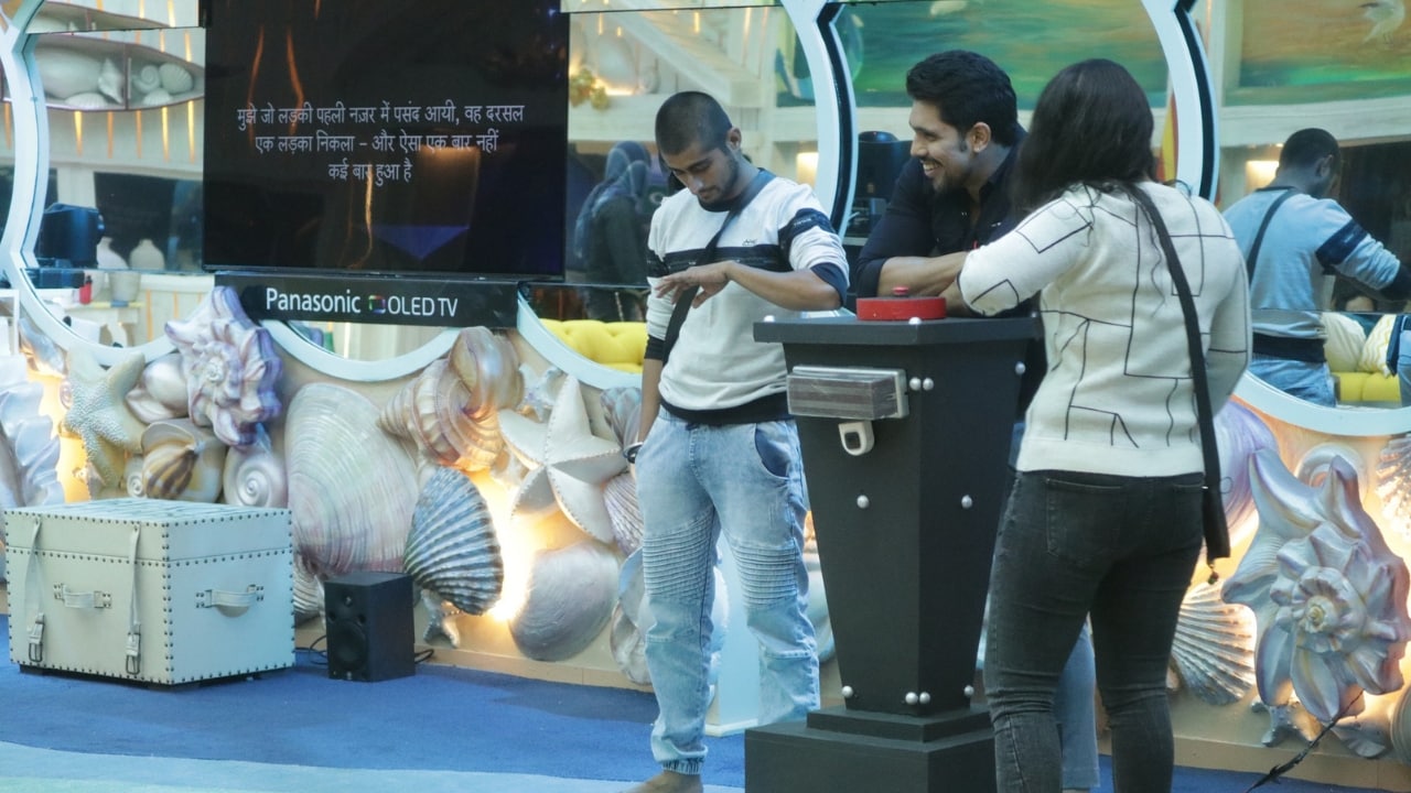 Bigg Boss con testants during captaincy task