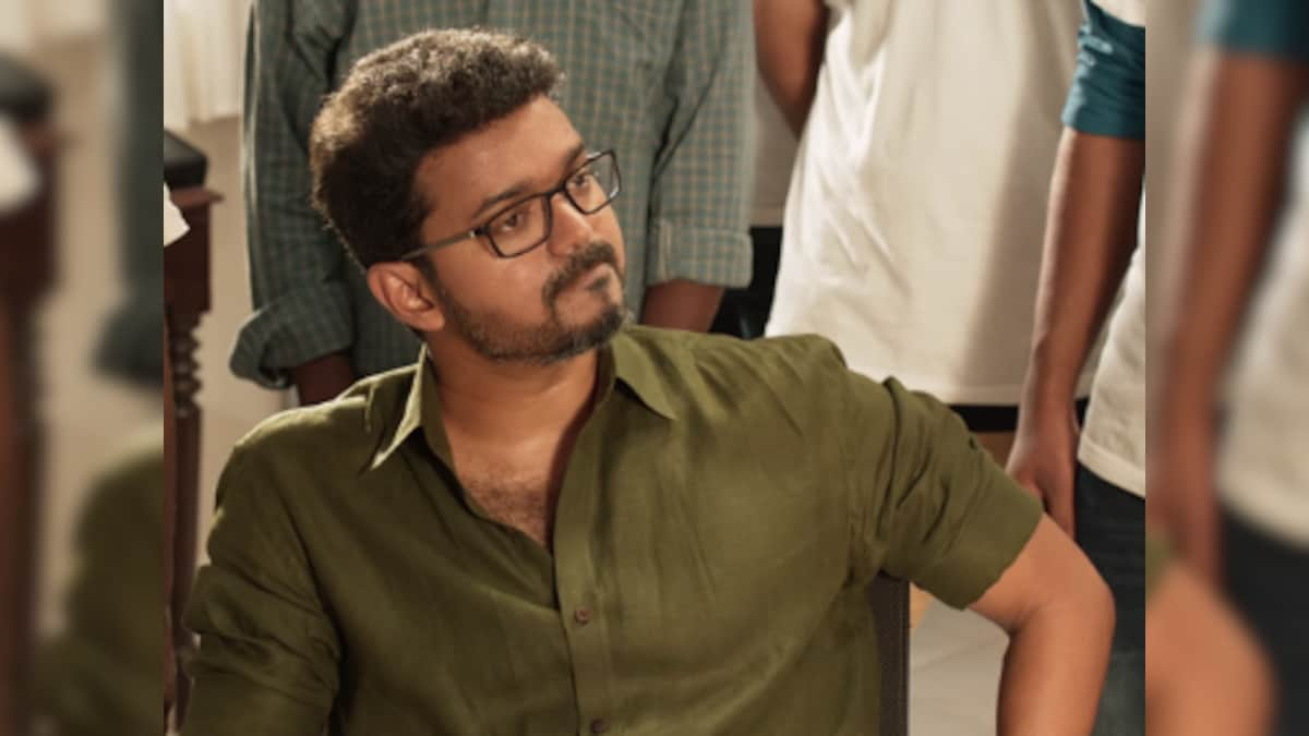 Sarkar movie controversy: AIADMK criticises Rajinikanth, Kamal Haasan's support for Vijay's film