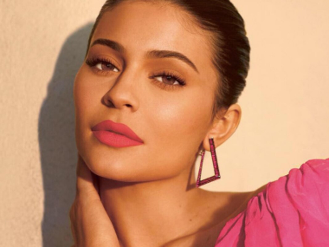Kylie Jenner Sued For Stealing Born To Sparkle Makeup Line From Sheree Cosmetics Entertainment News Firstpost