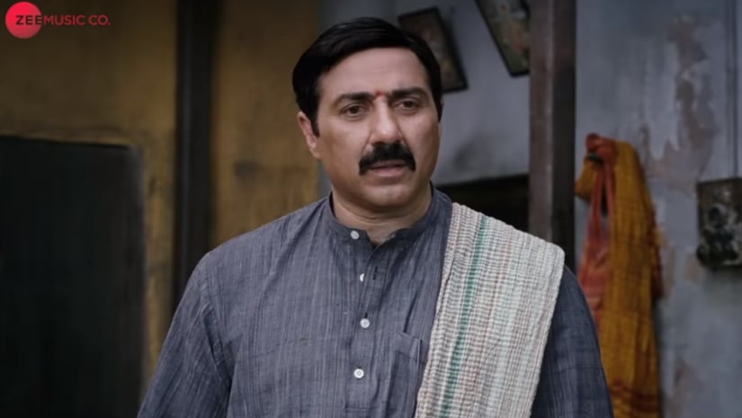 Still from Mohalla Assi. YouTube screengrab