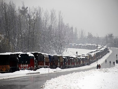 Kashmir snowfall: Early onset brings down electricity, fruit trees; traffic and daily life come to halt