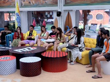 Bigg Boss 12, 30 November, Day 75 written updates: Sreesanth, Surbhi’s brawl turns ugly Bigg Boss 12, 30 November, Day 75 written updates: Sreesanth, Surbhi’s brawl turns ugly